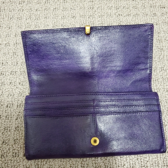 Yves Saint Laurent Wallet - Picture 4 of 7